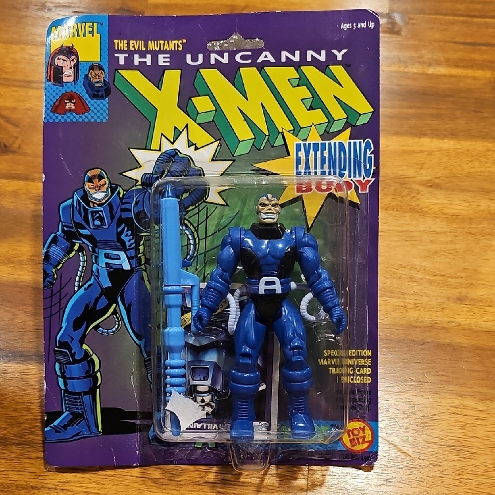 Vintage 1991 Marvel X-Men Extending Body Figure in Blue NIB